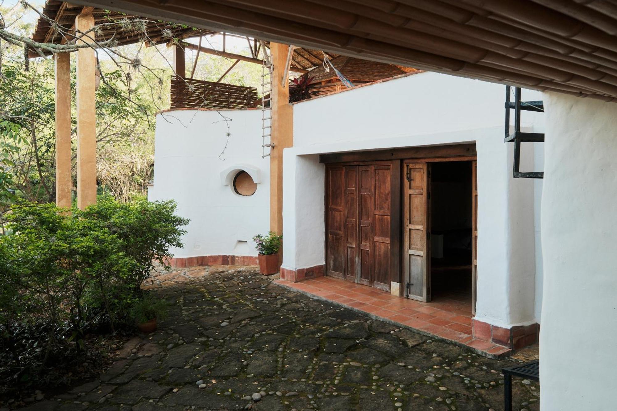 Nomad Hostal - Баричара Экстерьер фото